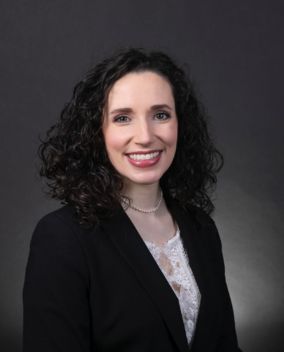 Sarah Siereveld Professional headshot of Sarah Siereveld