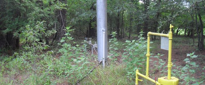 photo of natural gas well