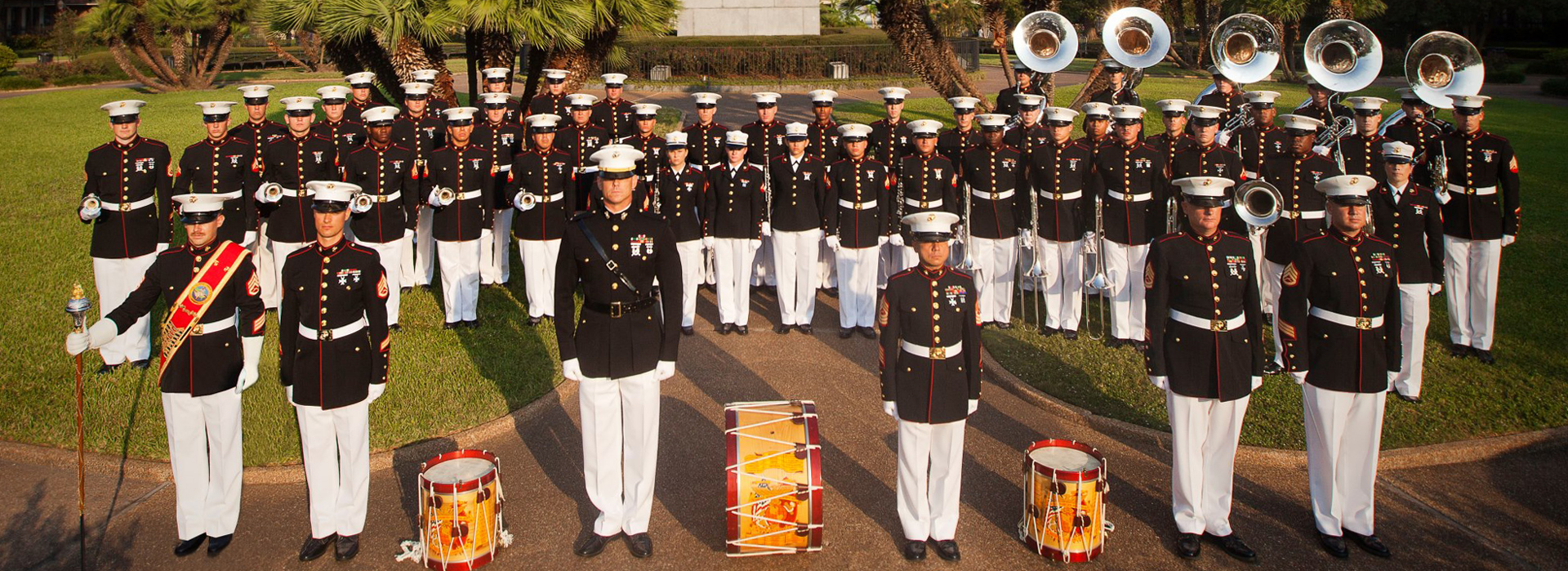 Marine Band Brings Santa Meets Sousa