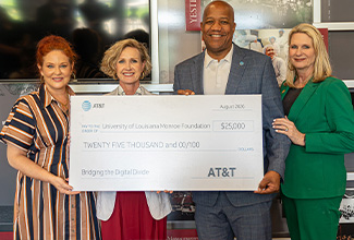 AT&T invests in ULM students with $25K workforce scholarship gift