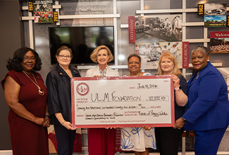 Monroe-West Monroe Business and Professional Women makes donation to ULM scholarship fund