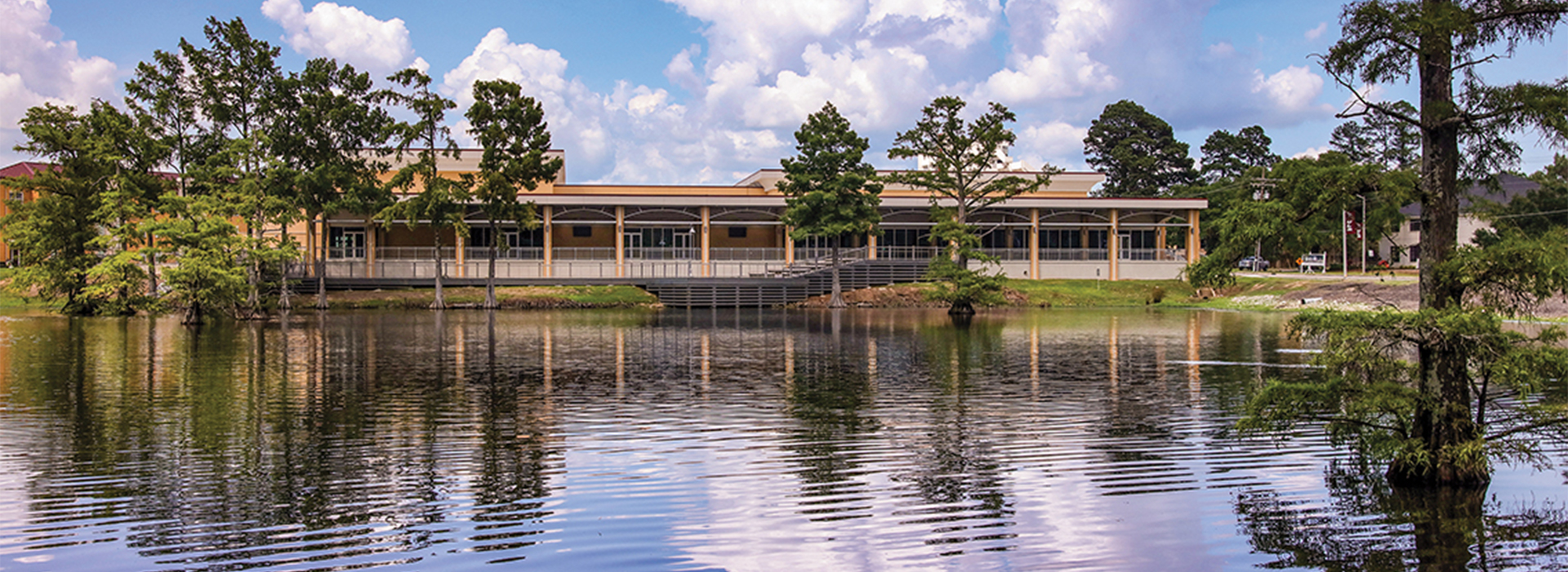 state_of_the_university_address2019.jpg (1920Ã701)